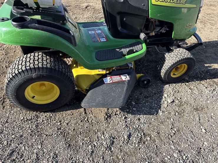 john-deere-l110-image-7