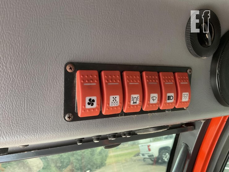 2007-kubota-f3680-image-21