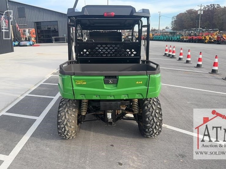 john-deere-gator-xuv-550-s4-image-4