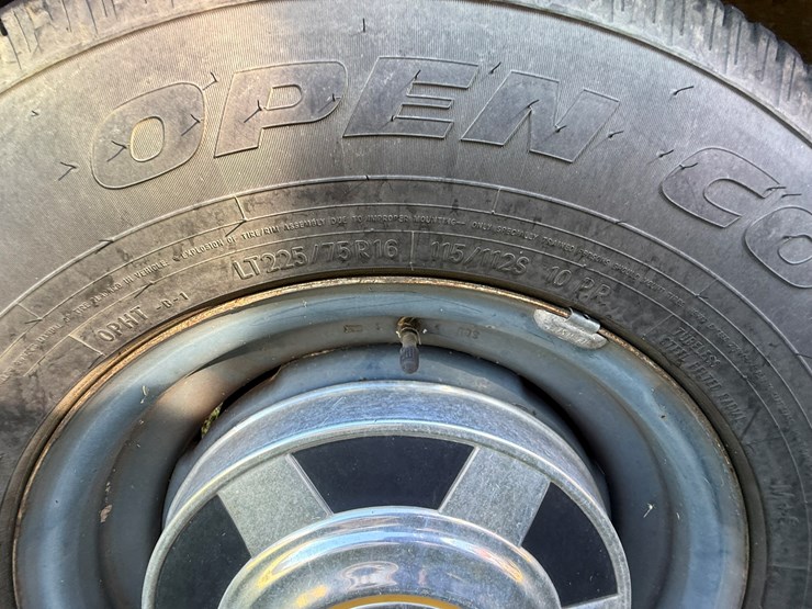 1991-chevrolet-c30-image-8