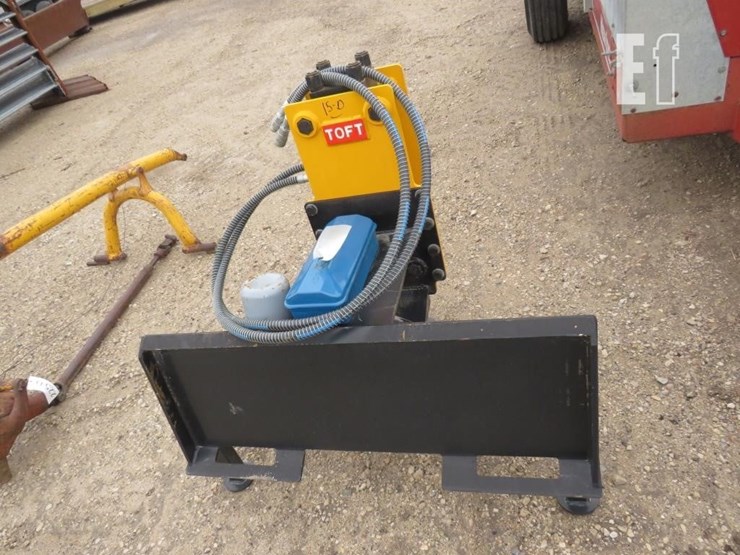 skid-loader-post-pounder-new-image-4