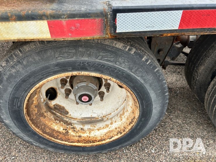 2013-neville-tender-trailer-image-22