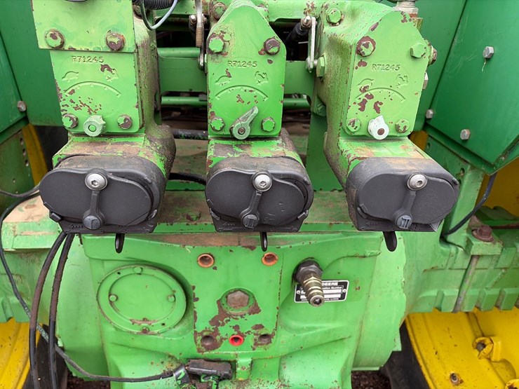 john-deere-8450-image-26