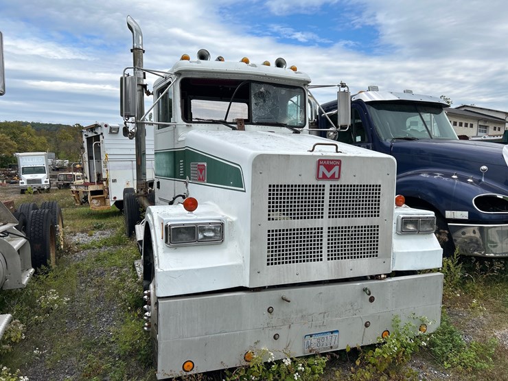 #67-•-marmon-tractor-for-parts-image-2