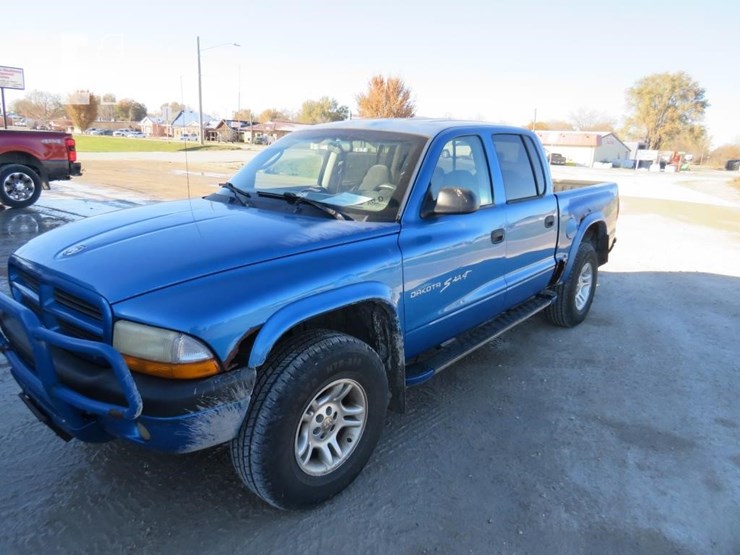 2001-dodge-dakota-sport-image-1