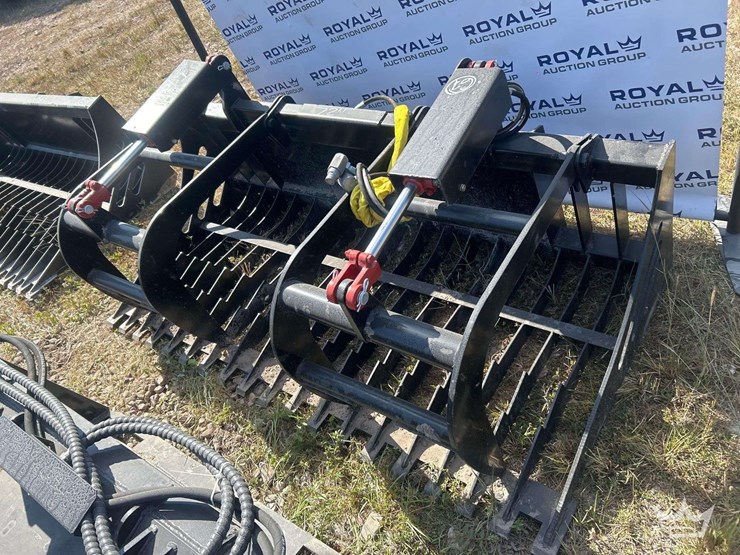 72in-dual-cylinder-brush-grapple-skid-steer-attachment-image-1