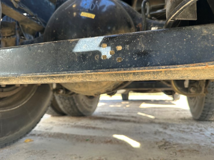 #33701-•-2011-mack-cxu-sleeper-truck-tractor-1m1aw09y4bm013132-image-16