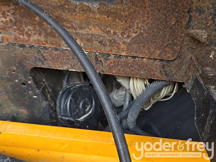 2017-jcb-512-56-image-84