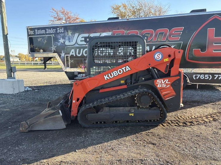 kubota-svl65-2-image-3