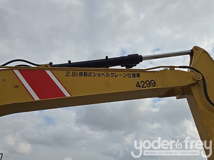 2016-caterpillar-312fgc-image-45