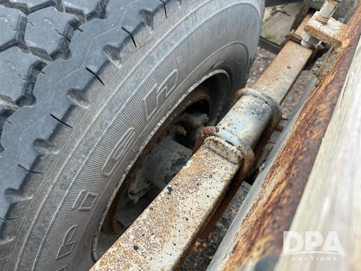 1992-ihc-8100-truck-(cp1306,-unit-431)-image-7