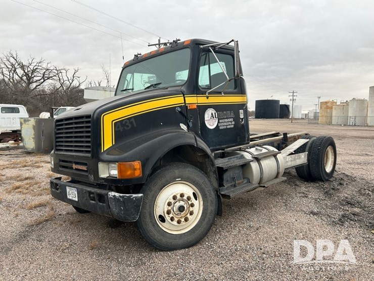 1992-ihc-8100-truck-(cp1306,-unit-431)-image-1