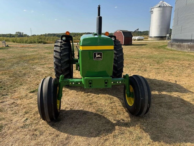 john-deere-2640-image-2