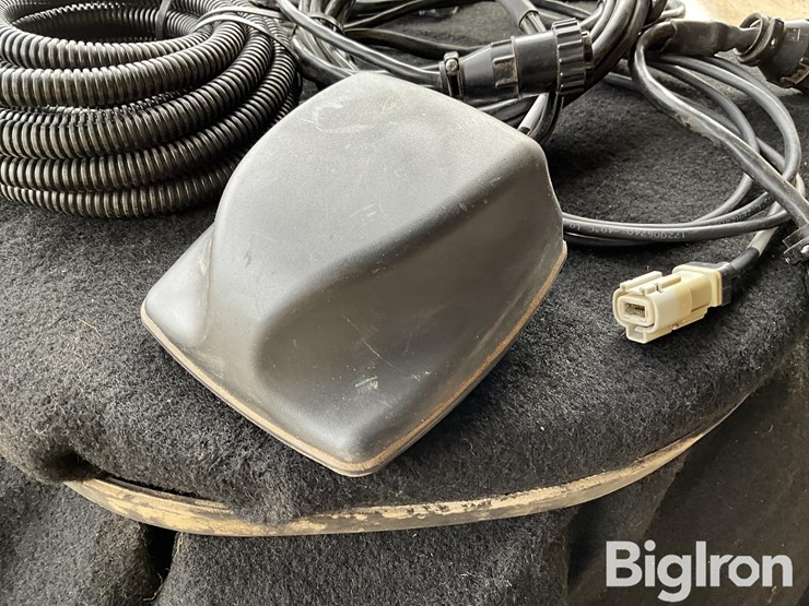 john-deere-jd-link-modular-telematics-gateway-4g-lte-image-12