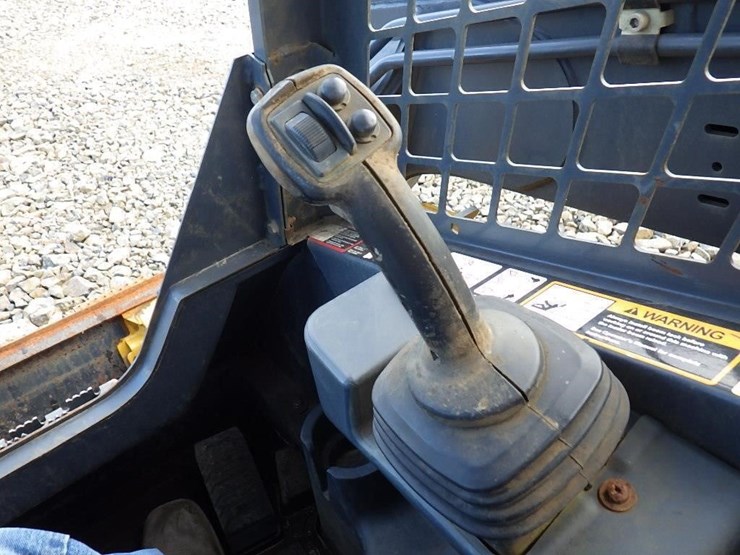 2018-deere-333g-image-28