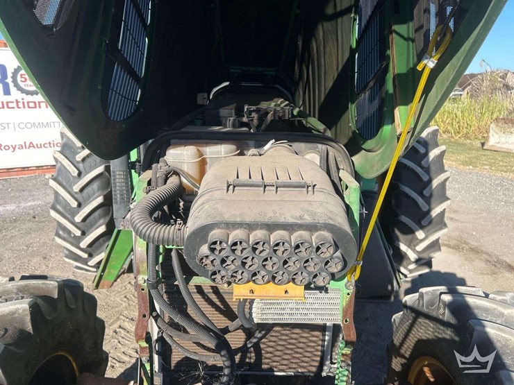 john-deere-7230-131hp-4wd-agricultural-utility-tractor-image-5