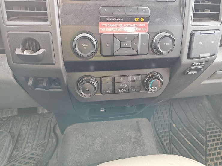 2019-ford-f550-image-59