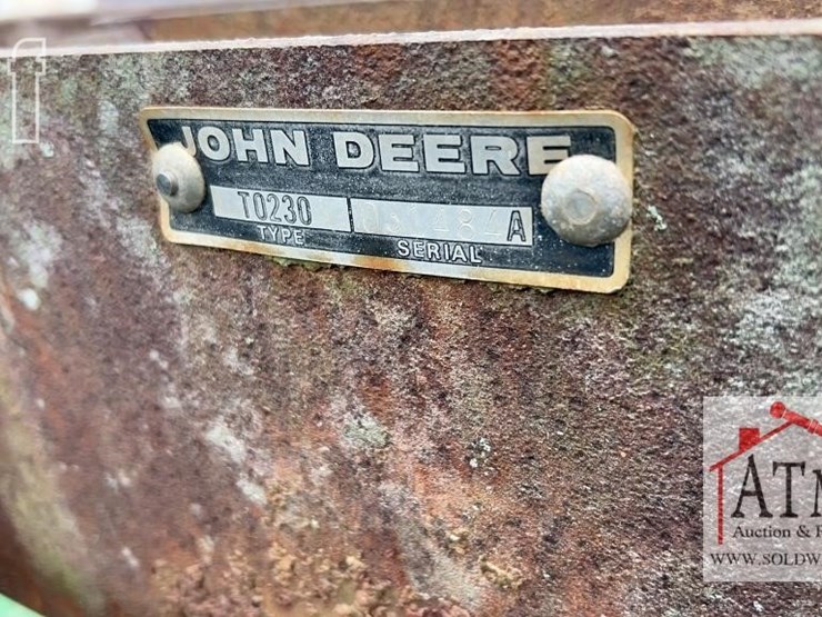 john-deere-230-image-5