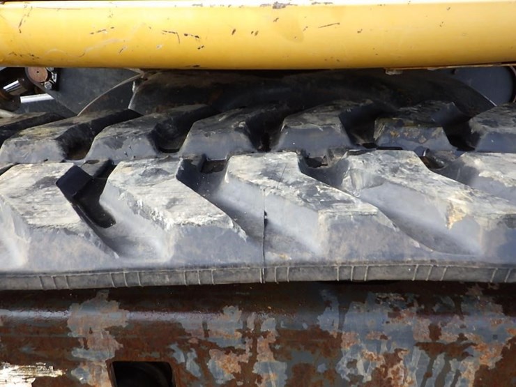 2019-deere-35g-image-33