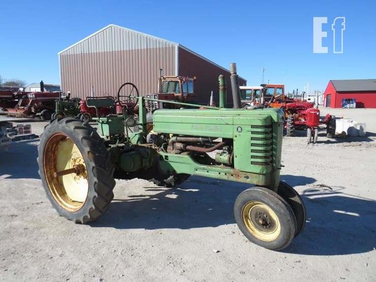 john-deere-b-image-3