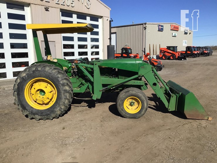 john-deere-2440-image-3