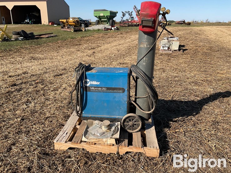 miller-millermatic-250-mig-welder-image-8