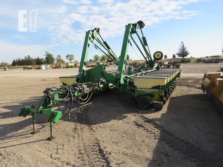 john-deere-1770-image-1