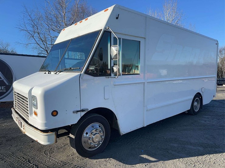 2008-freightliner-mt45-image-1