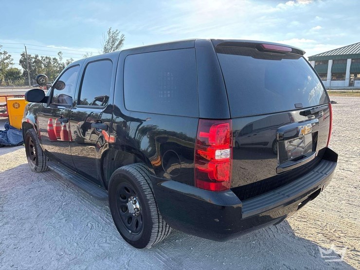 2014-chevrolet-tahoe-image-4