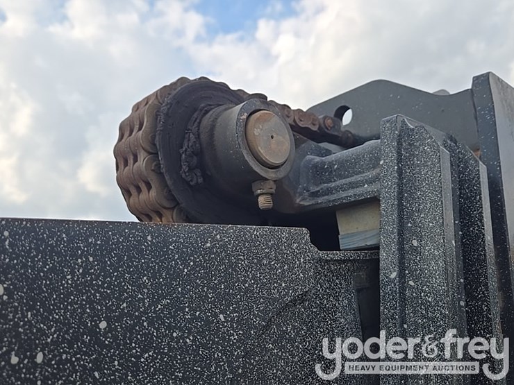 2019-caterpillar-tl1255d-image-46