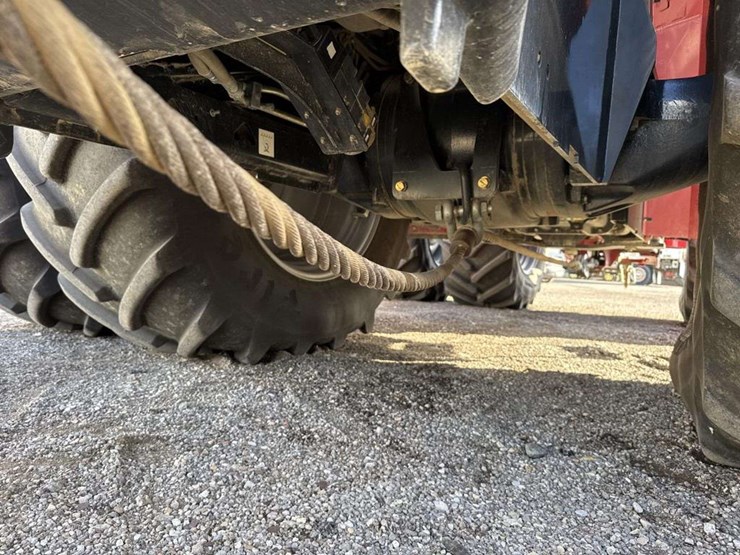 2020-case-ih-420-image-8