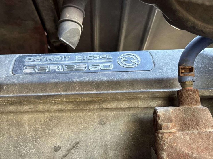 2000-international-9200-image-20