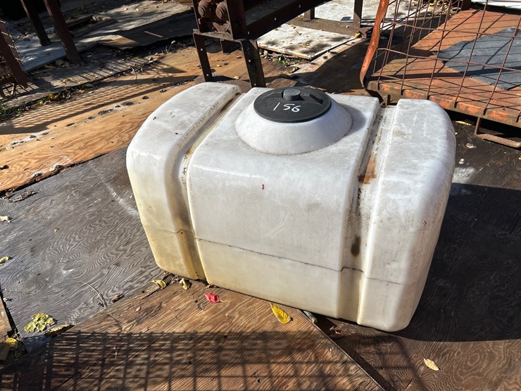 #156-•-100-gallon-plastic-tank-image-1