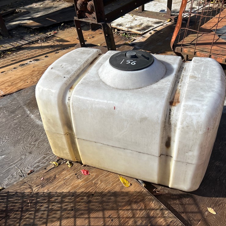 #156 • 100-Gallon Plastic Tank