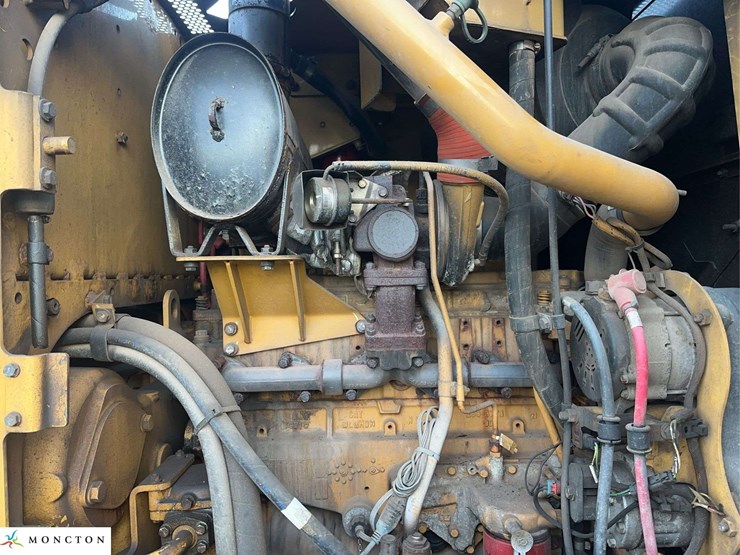 2011-caterpillar-140m-image-21