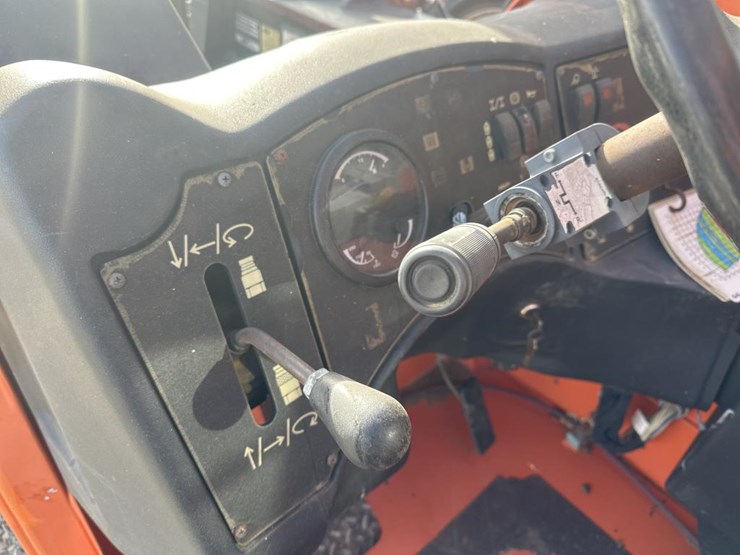 2015-jlg-g6-42a-image-34