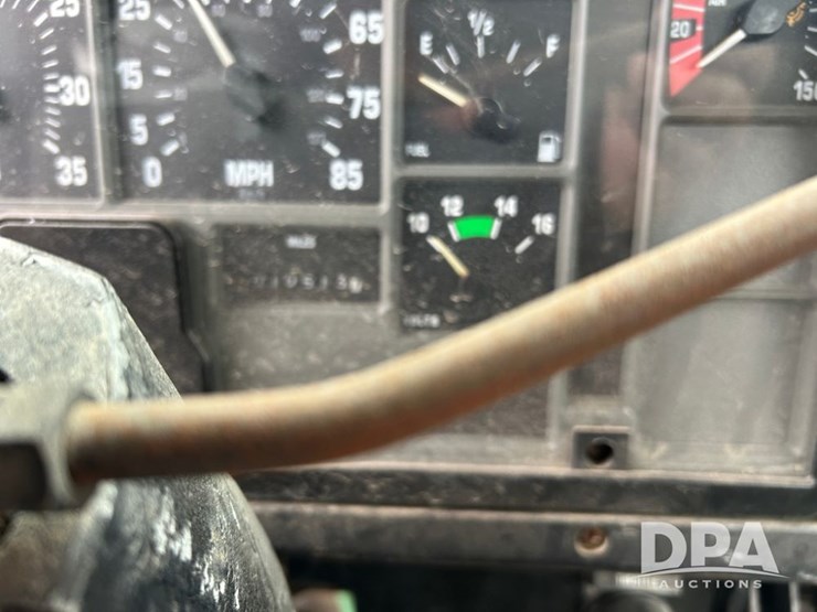 1992-ihc-8100-truck-(cp1306,-unit-431)-image-24