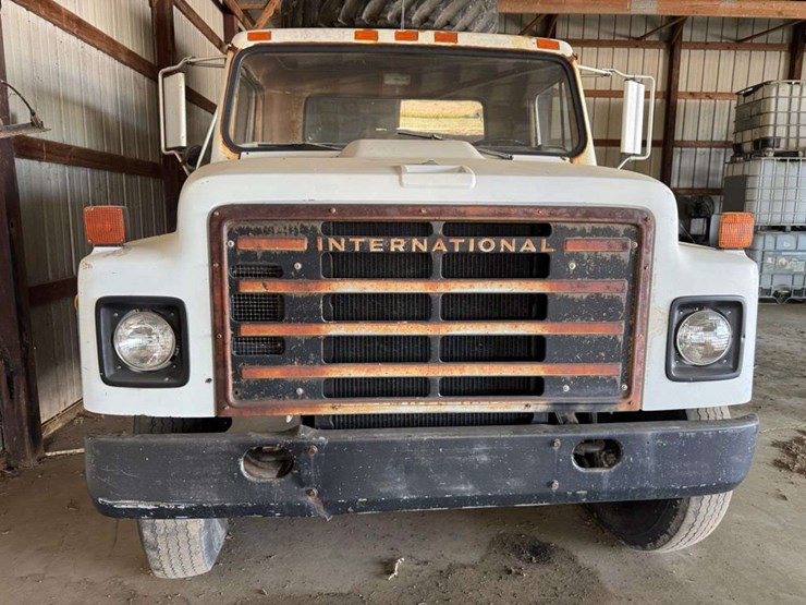 1982-international-1854-image-3