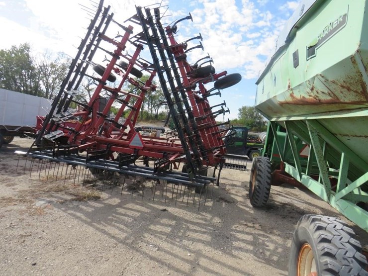 case-ih-4800-image-4