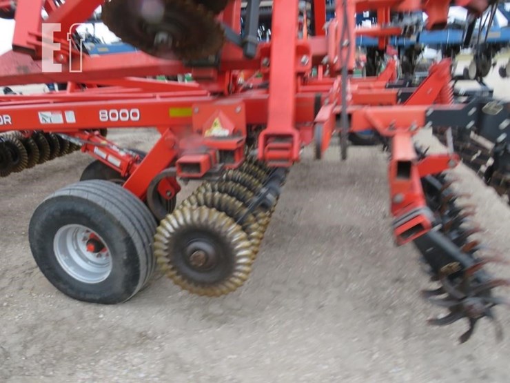 2012-kuhn-krause-8000-30-image-11
