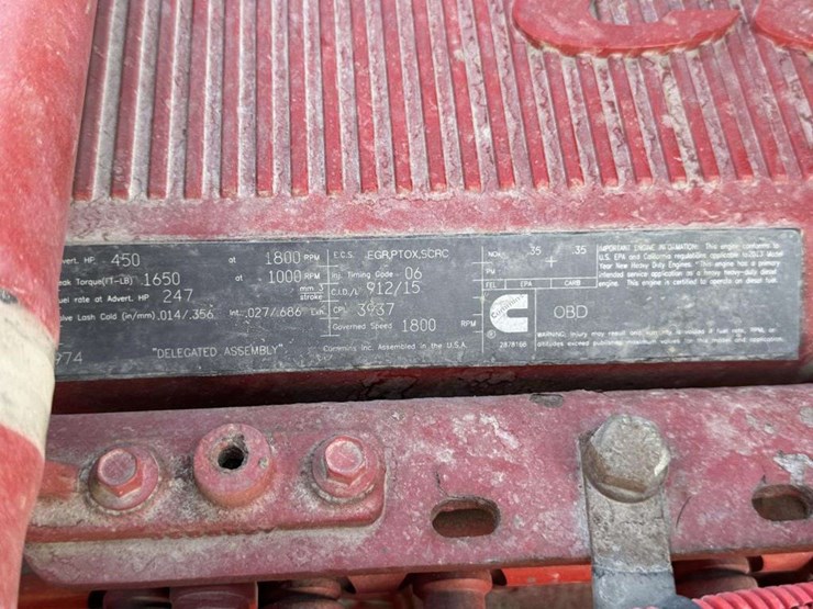 2014-peterbilt-386-image-25