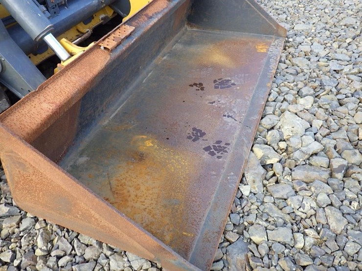 2018-deere-333g-image-19