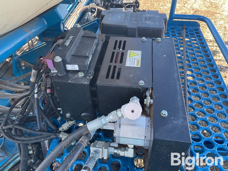 2012-kinze-3660-image-19