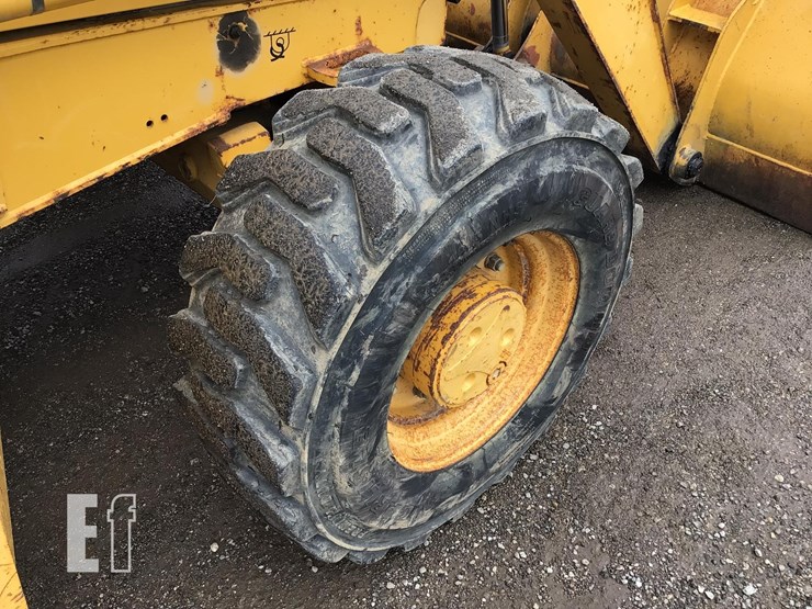 2004-deere-310g-image-24