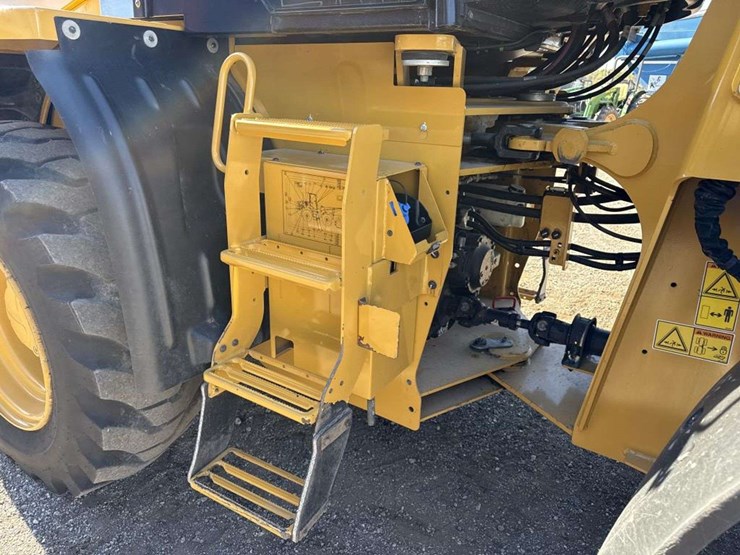 caterpillar-910m-image-23