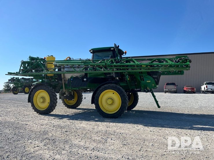 2019-john-deere-r4038-image-6