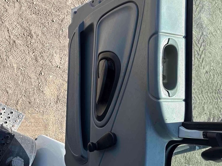 2007-international-durastar-4200-image-30