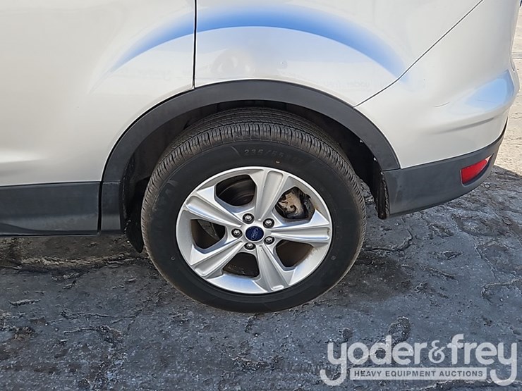 2016-ford-escape-image-12