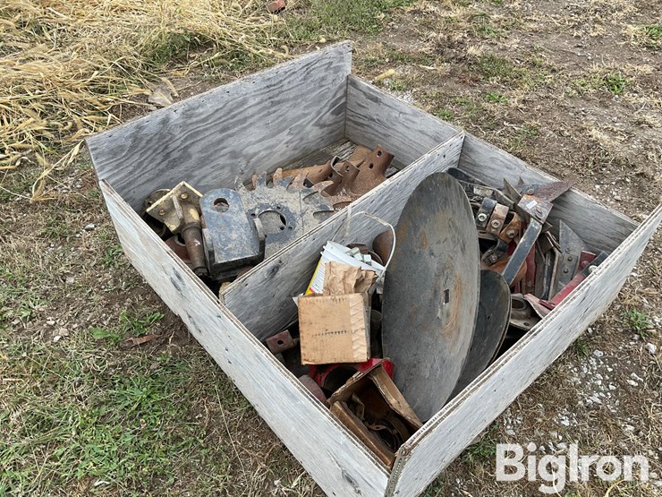 pallet-of-disk-parts-image-3