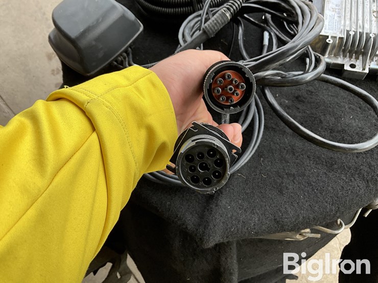 john-deere-jd-link-modular-telematics-gateway-4g-lte-image-10